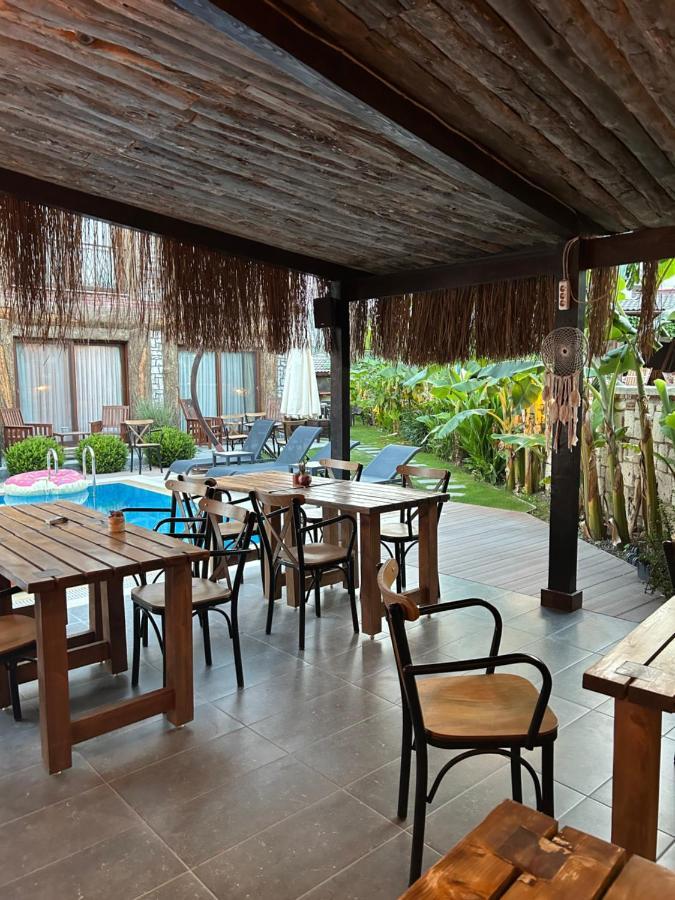 Pupa Alacati Butik Otel Кешме Экстерьер фото
